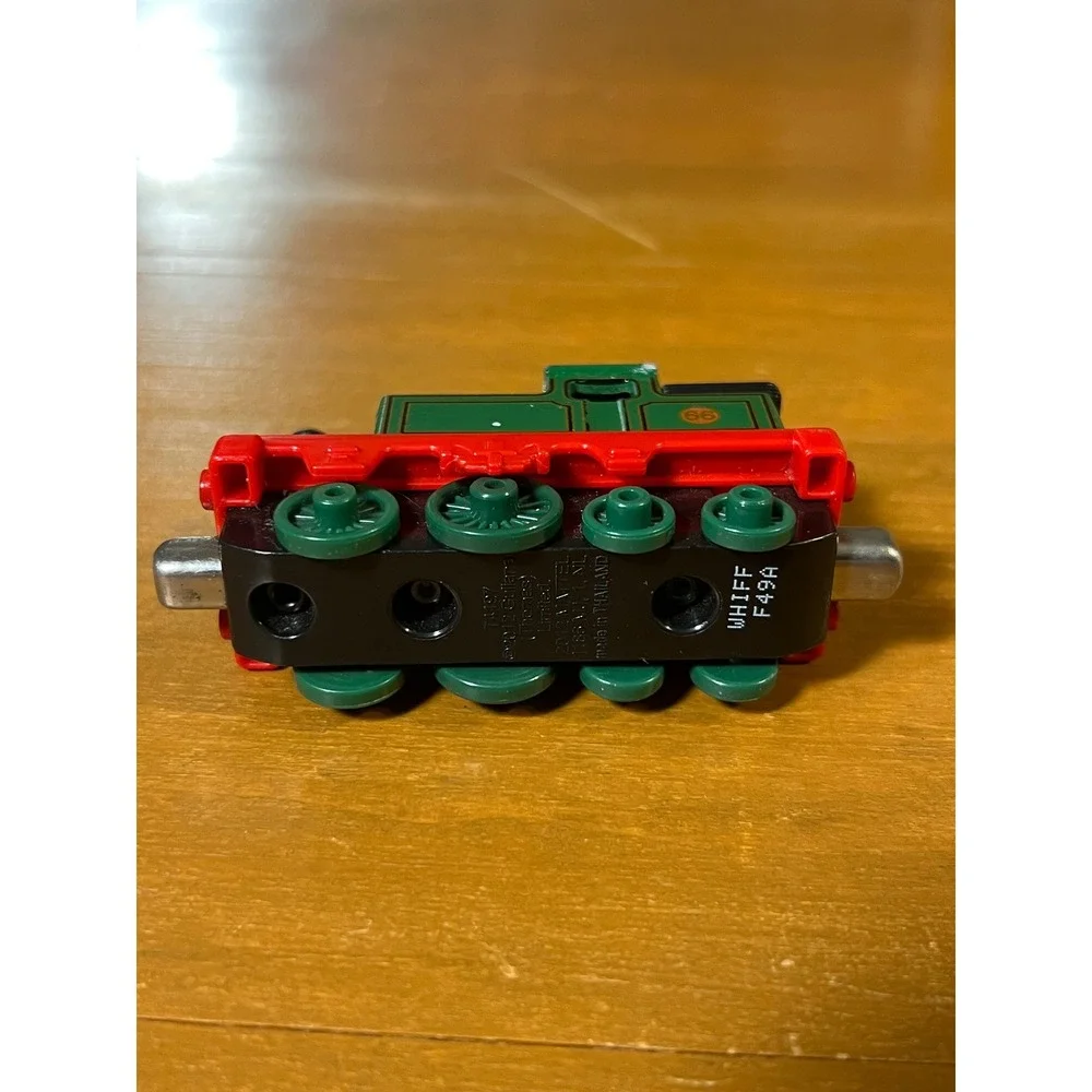 Thomas &‎ Friends Take-n-Play Whiff Die-Cast Metal Magnetic Train Engine 66 F49A